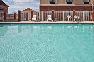 Holiday Inn Express Hotel & Suites Forest by IHG - Forest - 4
