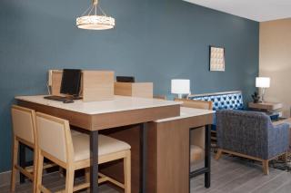 Holiday Inn Express Hotel & Suites Brookville by IHG - 8