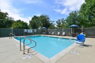Holiday Inn Express & Suites Austin SW - Sunset Valley, and IHG Hotel - Austin - 1