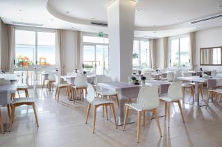Hotel Riviera - Bellaria-Igea Marina - 7