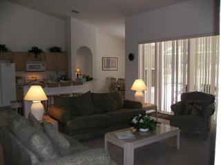 Spend all day in Disney and return to your 5 bedroom house to relax - Kissimmee - 2