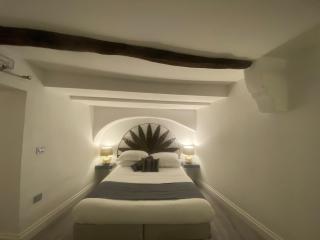 WELLNESS HM wellness home By Dimorra - Naples - 5