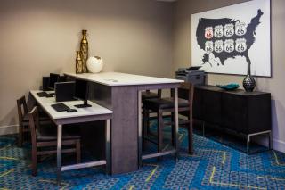 Holiday Inn Express & Suites Litchfield by IHG - 8