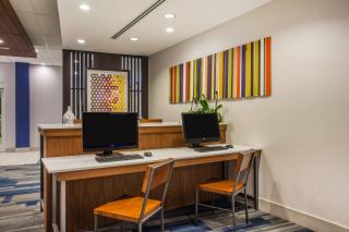 Holiday Inn Express & Suites Lexington Park California by IHG - 1