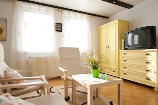 Apartments Mencinger - 9