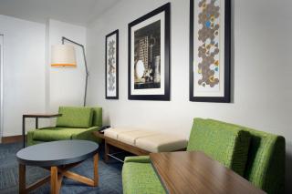 Holiday Inn Express & Suites Bay City by IHG - 1