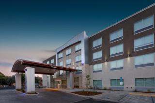 Holiday Inn Express & Suites Chico by IHG - Chico - 4