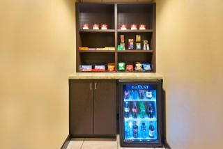 Holiday Inn Express Hotel & Suites Colby by IHG - Colby - 5