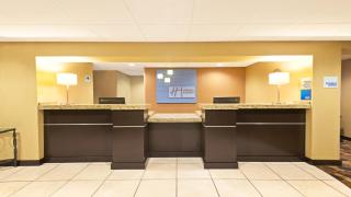 Holiday Inn Express Hotel & Suites Colby by IHG - Colby - 2