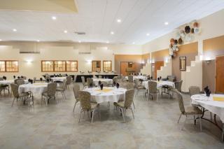 Holiday Inn Riverton-Convention Center by IHG - 3