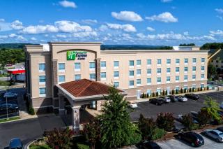 Holiday Inn Express & Suites Cookeville by IHG - Cookeville - 1