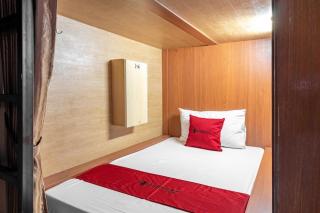 RedDoorz Hostel near LTC Glodok - Jacarta - 0