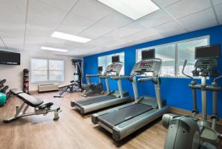 Holiday Inn Express & Suites - Columbus Airport East by IHG - 3