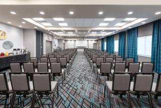 Holiday Inn Express & Suites - Charlotte Airport by IHG - Charlotte - 3