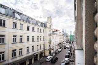 Elegant Apartment Ordynacka - Warsaw - 4