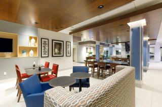 Holiday Inn Express & Suites - Sturbridge by IHG - 1