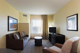 Candlewood Suites Lenexa - Overland Park Area by IHG - 1