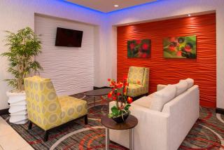 Holiday Inn Express & Suites Monroe by IHG - Monroe - 3