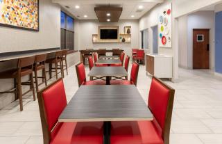 Holiday Inn Express Hotel & Suites Minneapolis-Downtown Convention Center by IHG - Minneapolis - 1