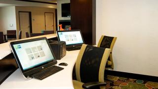 Holiday Inn Express Hotel & Suites Wichita Northeast by IHG - Wichita - 3
