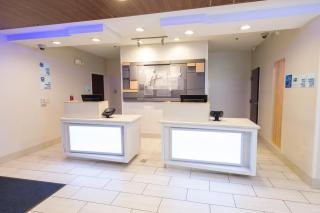 Holiday Inn Express Hotel & Suites Clinton by IHG - Clinton - 1