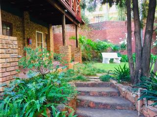 Amper Bo Guest House - 4
