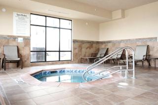 Holiday Inn Express and Suites Urbandale Des Moines by IHG - Urbandale - 2