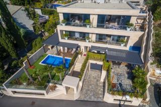 BEACH FRONT VILLA FRAN - DELUXE SUITE with private pool - 1