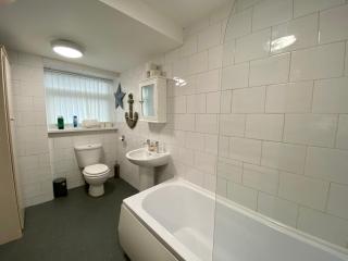 Simpson Beach View Apartments by Blackpool Service Apartments - 9