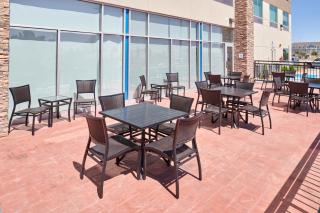 Holiday Inn Express & Suites El Paso East-Loop 375 by IHG - El Paso - 3