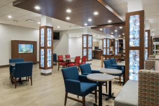 Holiday Inn Express & Suites West Plains Southwest by IHG - West Plains - 2