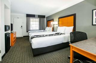 La Quinta Inn by Wyndham Dallas Uptown - 8