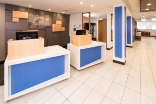 Holiday Inn Express Hotel & Suites Grand Blanc by IHG - Grand Blanc - 2