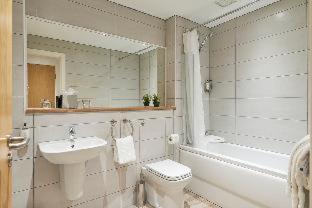 Braid Apartments by Mansley - 3