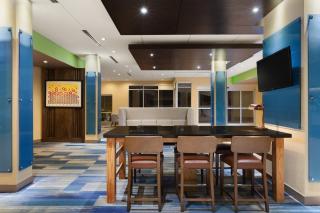Holiday Inn Express & Suites Edinburg- Mcallen Area by IHG - Edinburg - 7