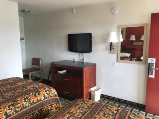 Travel Inn - Greensboro - 4