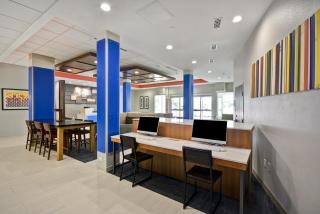 Holiday Inn Express & Suites - Houston NASA - Boardwalk Area by IHG - 7