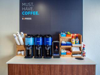 Holiday Inn Express & Suites - Oklahoma City Airport by IHG - Oklahoma City - 8