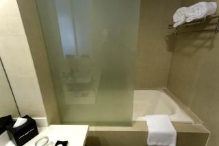 Valero Grand Suites by Swiss-Belhotel - 1
