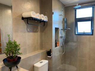 Deluxe Holiday Studio Suite at Timurbay with Seaview - 2