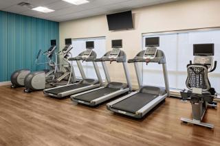Holiday Inn Express & Suites - Madison by IHG - Madison - 3