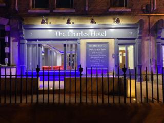 The Charles Hotel - Chatham - 5