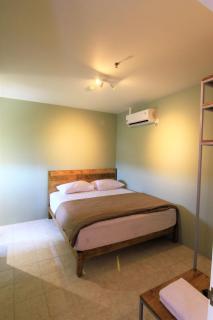 Queen Victoria Apartment Batam - Batam Center - 4