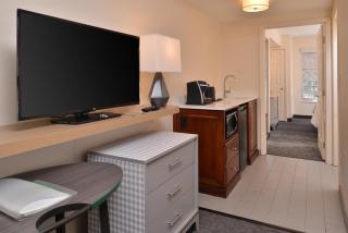 Holiday Inn & Suites Raleigh Cary by IHG - Cary - 8
