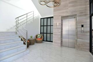 Parvena Ratchada - 9