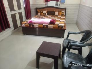 Radha Deo Guest House - 1