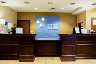Holiday Inn Express & Suites Sidney by IHG - Sidney - 9