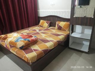 Radha Deo Guest House - 3