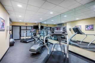 Holiday Inn Express Hotel & Suites-North East by IHG - North East - 8