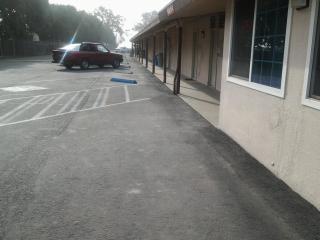 Budget Inn - Tulare - 9